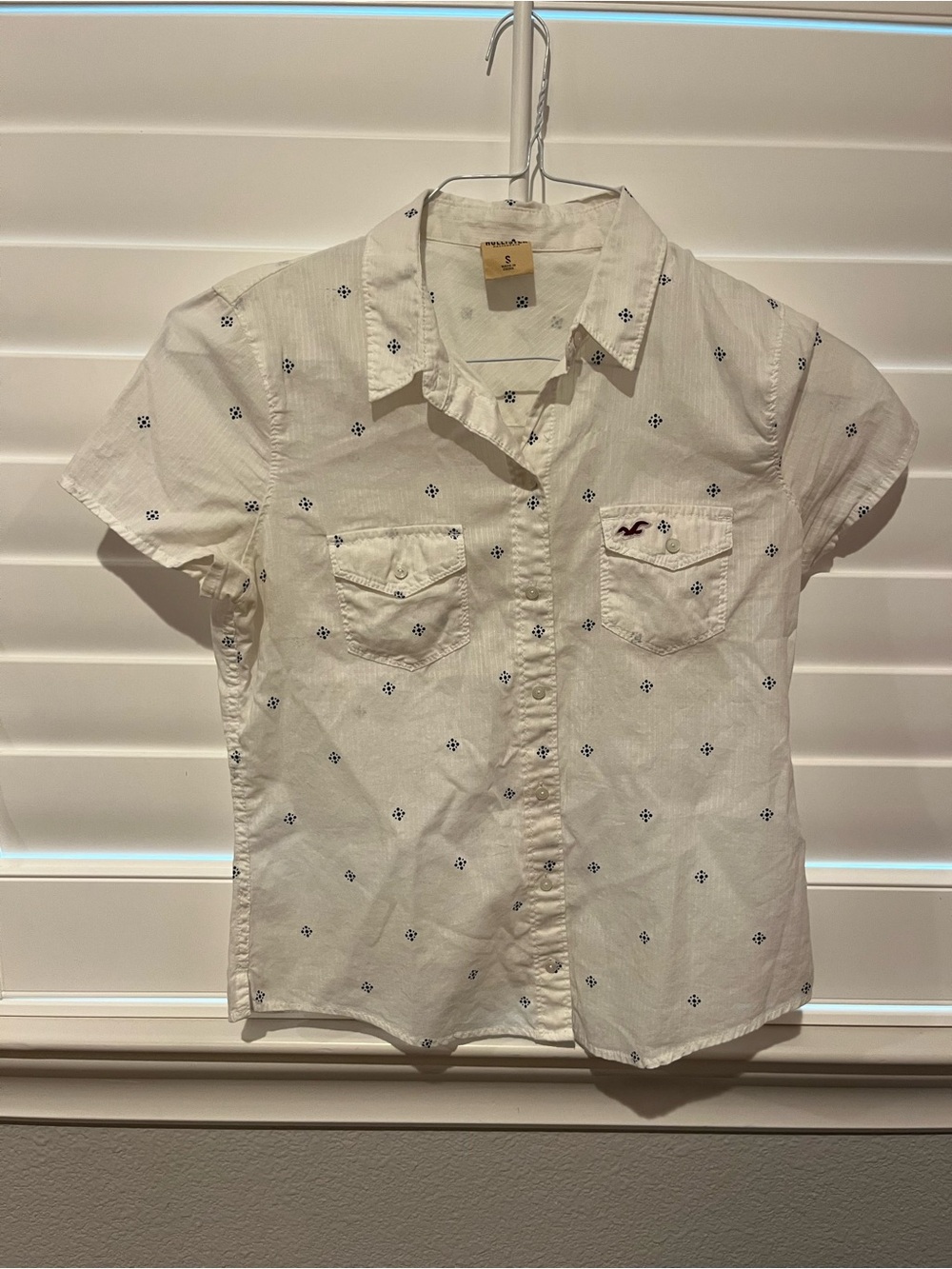 2000s Men’s Hollister Short Sleeve Shirt Geometric Pattern Size Small